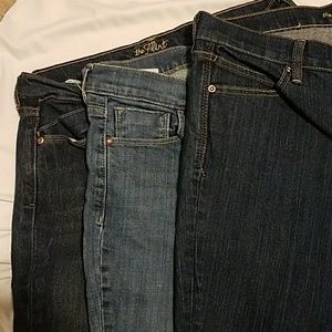 Bundle of 3 jeans
